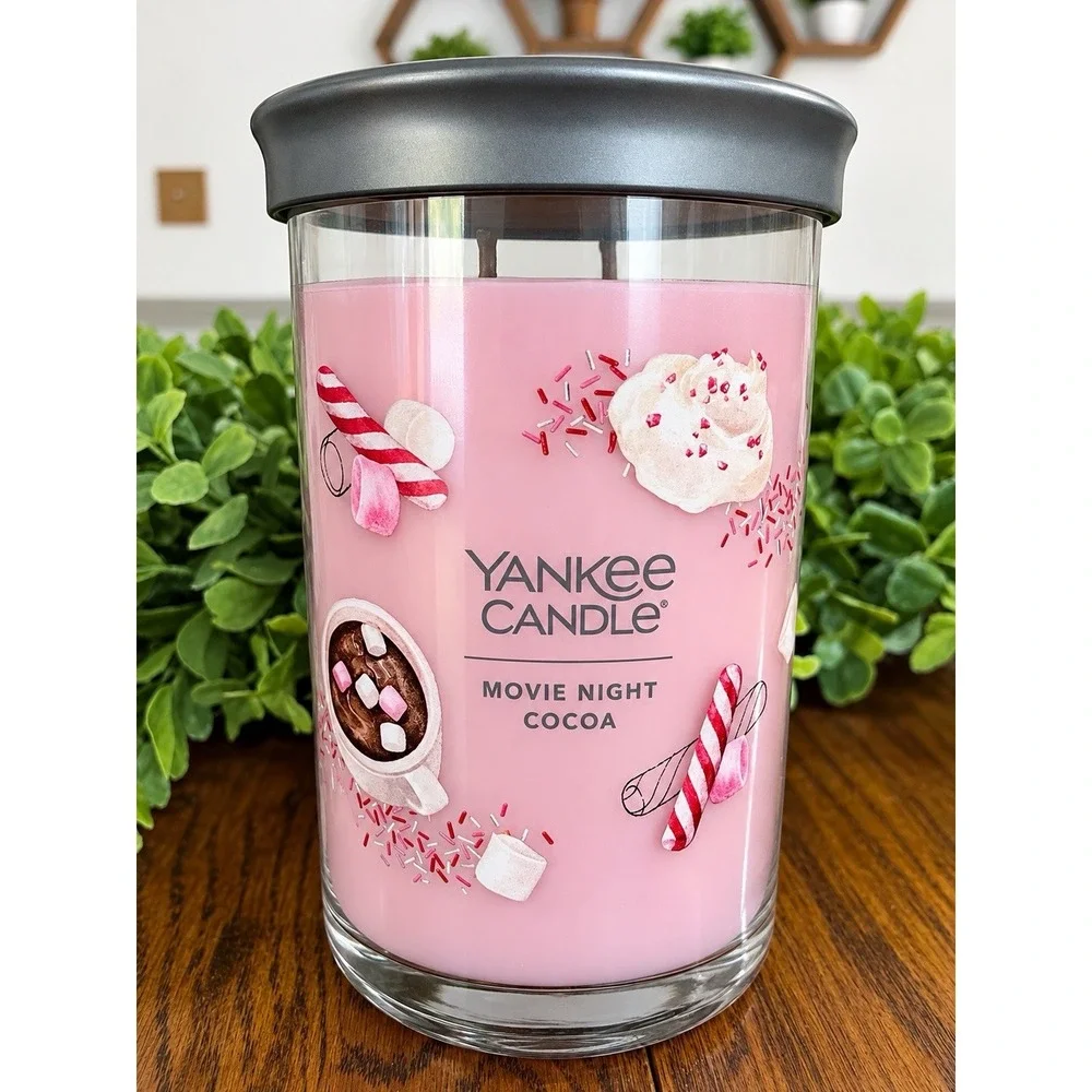 Yankee Candle *20oz. LARGE SIGNATURE TUMBLER CANDLES Movie Night Cocoa